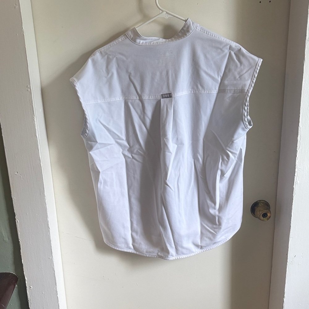 SET : FIGS women’s White Jogger Pants and Top - Picture 5 of 6